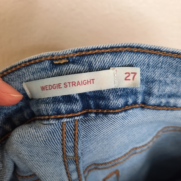 Levi's Wedgie Straight Fit High Waisted Ripped Jeans 27 - Picture 5 of 9